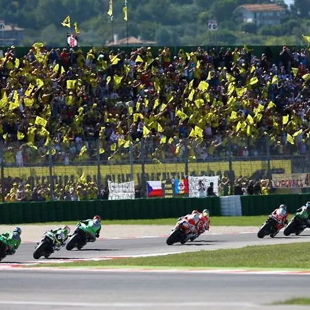 Misano מלון